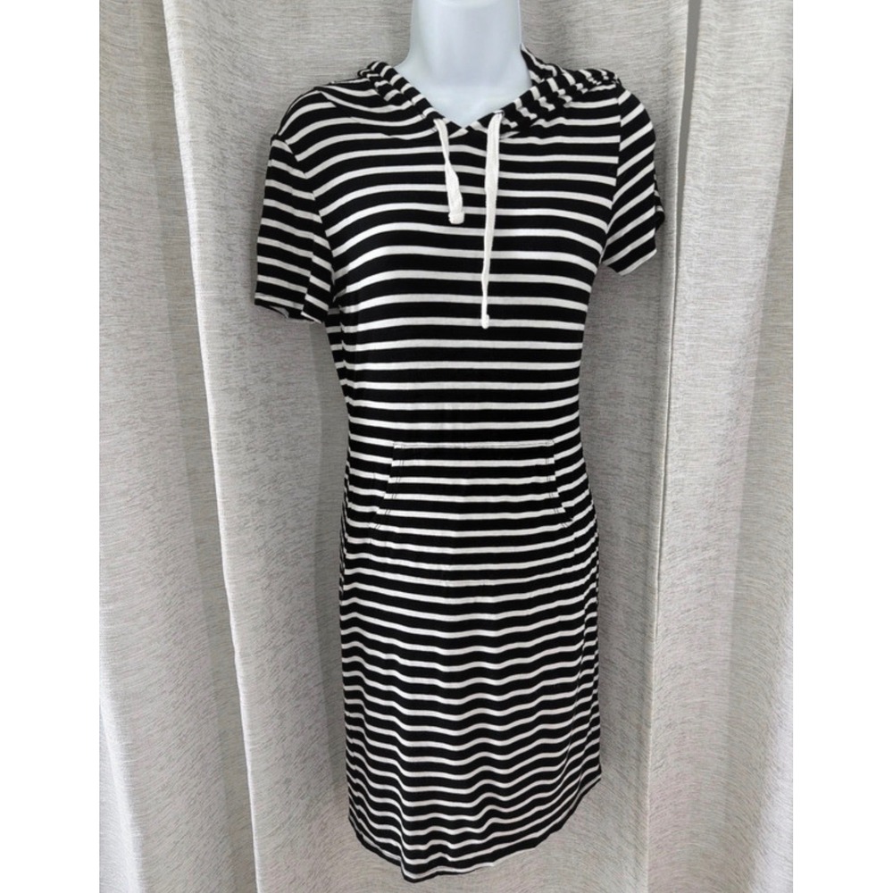 Heart & Hips Black White Striped Short Sleeve Hooded Dress AD18756S Medium